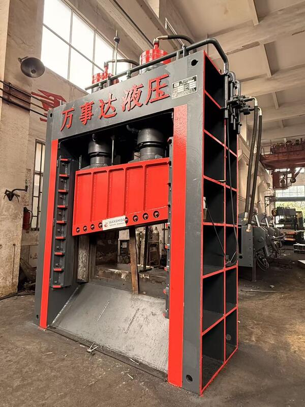 Heavy Duty 500 Ton Diesel-Powered Gantry Shear for Heavy Scrap Metal Processing